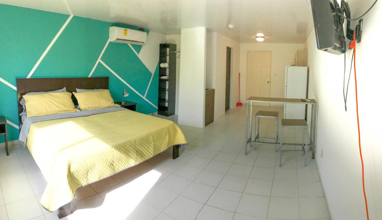 Dona Clara Vacation Apartments Ораниестад Екстериор снимка